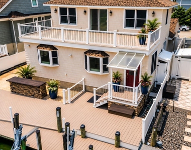 447 Tunney Avenue - Photo Thumbnail 8