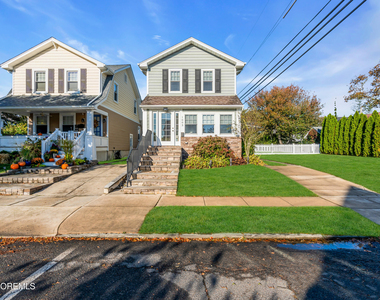 1003 C Street - Photo Thumbnail 2