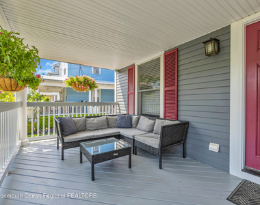 307 6th Avenue - Photo Thumbnail 2