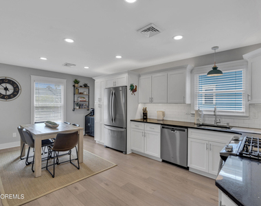 307 6th Avenue - Photo Thumbnail 12