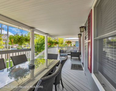307 6th Avenue - Photo Thumbnail 3
