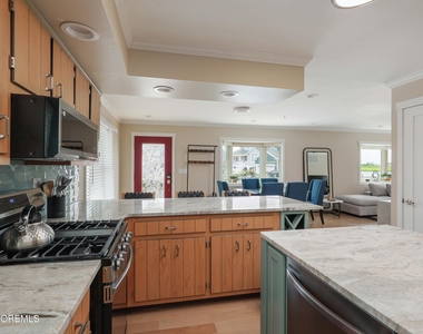 447 Tunney Avenue - Photo Thumbnail 11