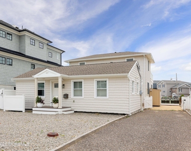 447 Tunney Avenue - Photo Thumbnail 4