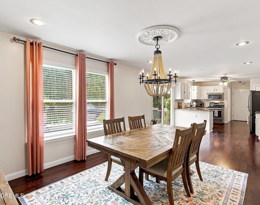 1519 Berkeley Avenue - Photo Thumbnail 6