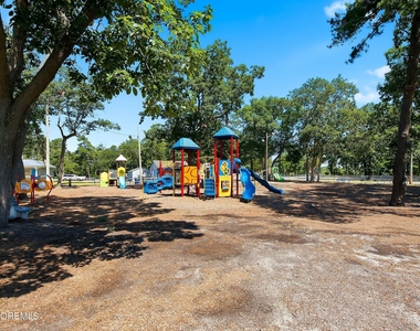 1519 Berkeley Avenue - Photo Thumbnail 40