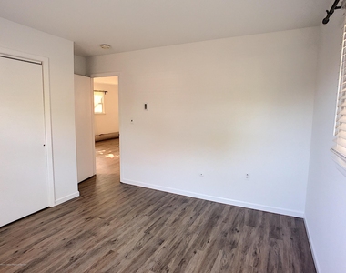 35 Portland Road - Photo Thumbnail 8