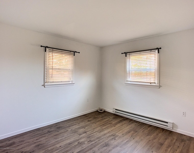 35 Portland Road - Photo Thumbnail 9