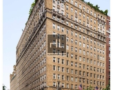 Fifth Avenue - Photo Thumbnail 5