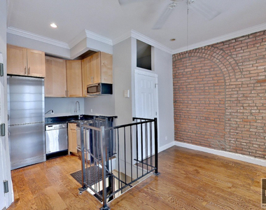 Hudson St - Photo Thumbnail 1