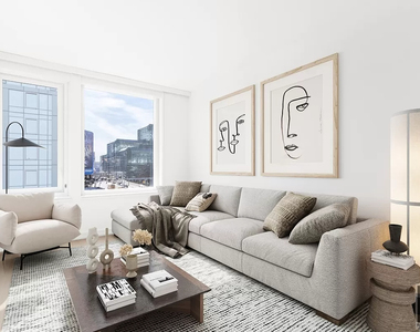 West 38th Street - Photo Thumbnail 1