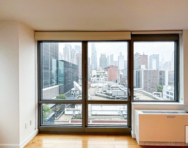 West 57th Street - Photo Thumbnail 1