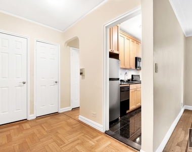 Jane St - Photo Thumbnail 1