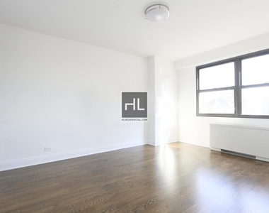 E 16 St - Photo Thumbnail 1