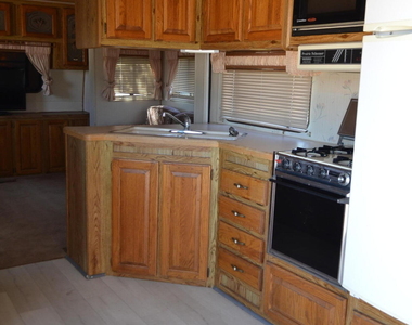 677 S Warner Drive - Photo Thumbnail 3