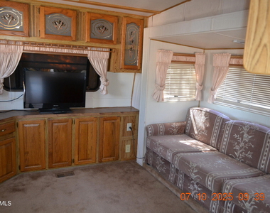 677 S Warner Drive - Photo Thumbnail 7