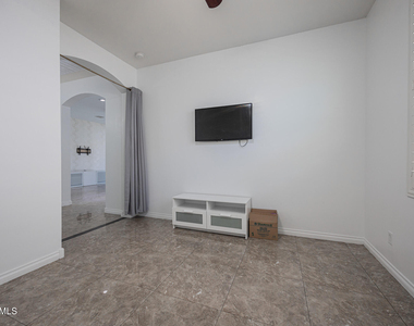 224 E Mead Drive - Photo Thumbnail 30