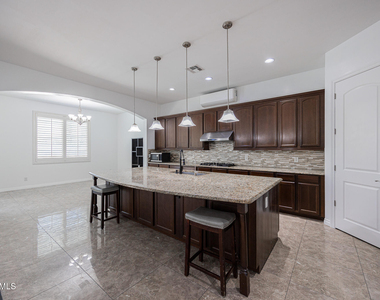 224 E Mead Drive - Photo Thumbnail 7