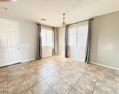 27507 N 54th Lane - Photo Thumbnail 3