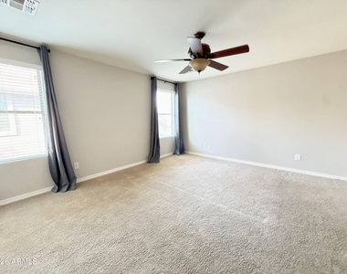 27507 N 54th Lane - Photo Thumbnail 10