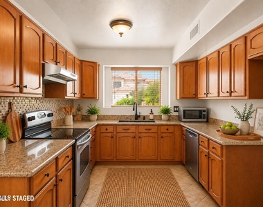 12790 N 89th Street - Photo Thumbnail 9
