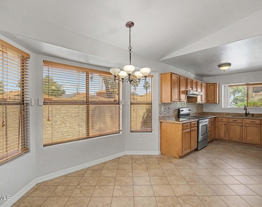 12790 N 89th Street - Photo Thumbnail 12