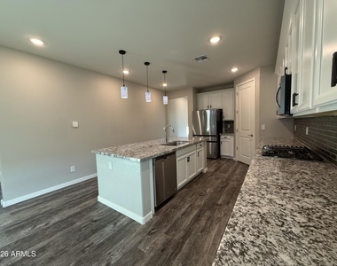 9458 E Thatcher Avenue - Photo Thumbnail 14
