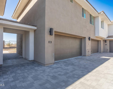 2121 W Sonoran Desert Drive - Photo Thumbnail 26