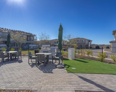 2121 W Sonoran Desert Drive - Photo Thumbnail 30
