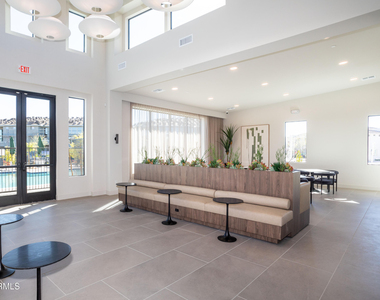 2121 W Sonoran Desert Drive - Photo Thumbnail 27