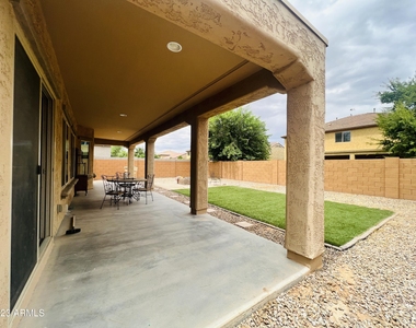 25972 W Burnett Road - Photo Thumbnail 18