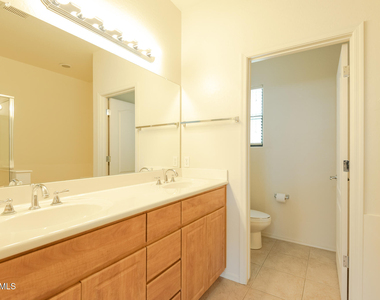705 W Queen Creek Road - Photo Thumbnail 32