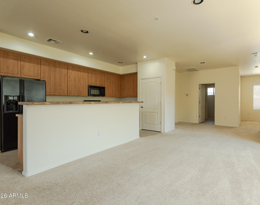 705 W Queen Creek Road - Photo Thumbnail 14
