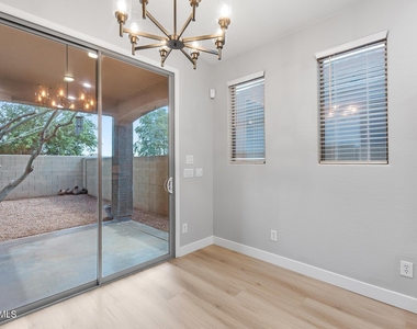 10361 W Foothill Drive - Photo Thumbnail 9