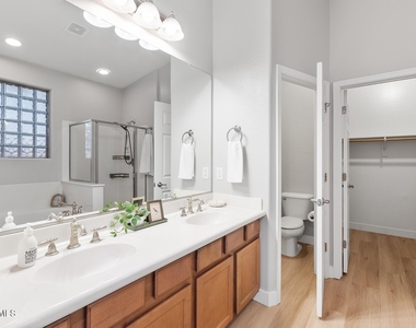 10361 W Foothill Drive - Photo Thumbnail 15
