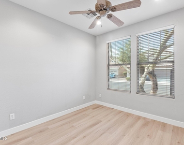 10361 W Foothill Drive - Photo Thumbnail 21