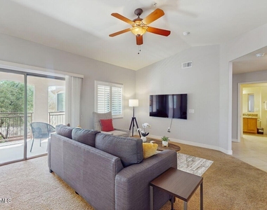 16801 N 94th Street - Photo Thumbnail 13