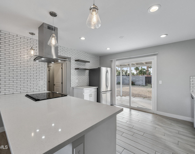 402 N 73rd Street - Photo Thumbnail 6