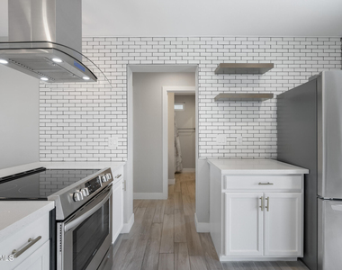 402 N 73rd Street - Photo Thumbnail 7