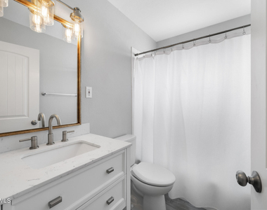 402 N 73rd Street - Photo Thumbnail 16