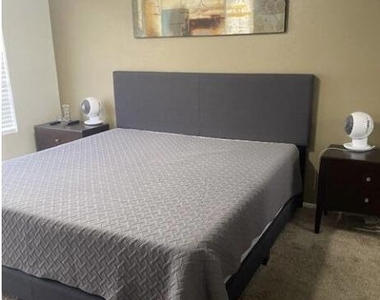 5122 E Shea Boulevard - Photo Thumbnail 13