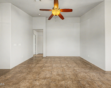 8904 W Edgemont Avenue - Photo Thumbnail 4