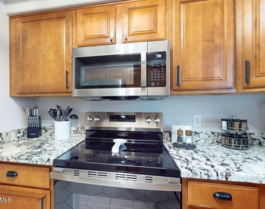 1825 W Ray Road - Photo Thumbnail 9