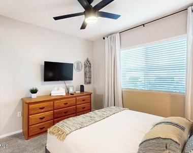 1825 W Ray Road - Photo Thumbnail 15