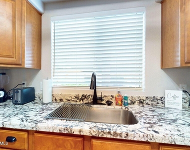 1825 W Ray Road - Photo Thumbnail 10