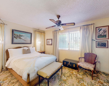 13242 W Kodiak Drive - Photo Thumbnail 12