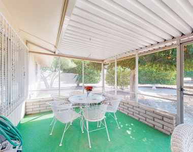 13242 W Kodiak Drive - Photo Thumbnail 11