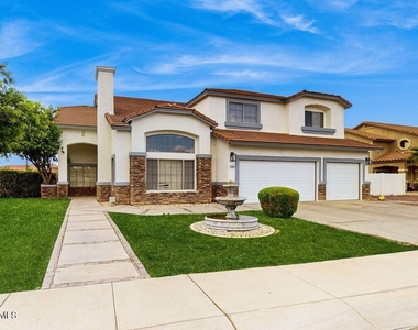 3288 E Devonshire Avenue - Photo Thumbnail 26