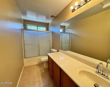19286 N Duncan Drive - Photo Thumbnail 7
