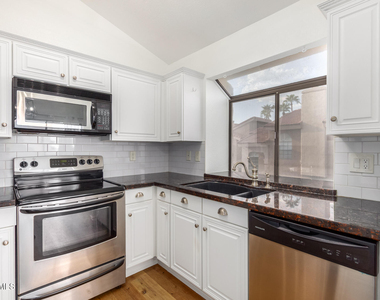 5640 E Bell Road - Photo Thumbnail 25