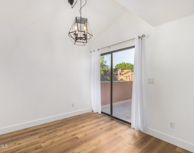 5640 E Bell Road - Photo Thumbnail 22